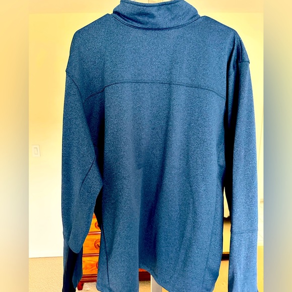Very nice very warm quarter zip pullover by North Face. - Picture 3 of 3